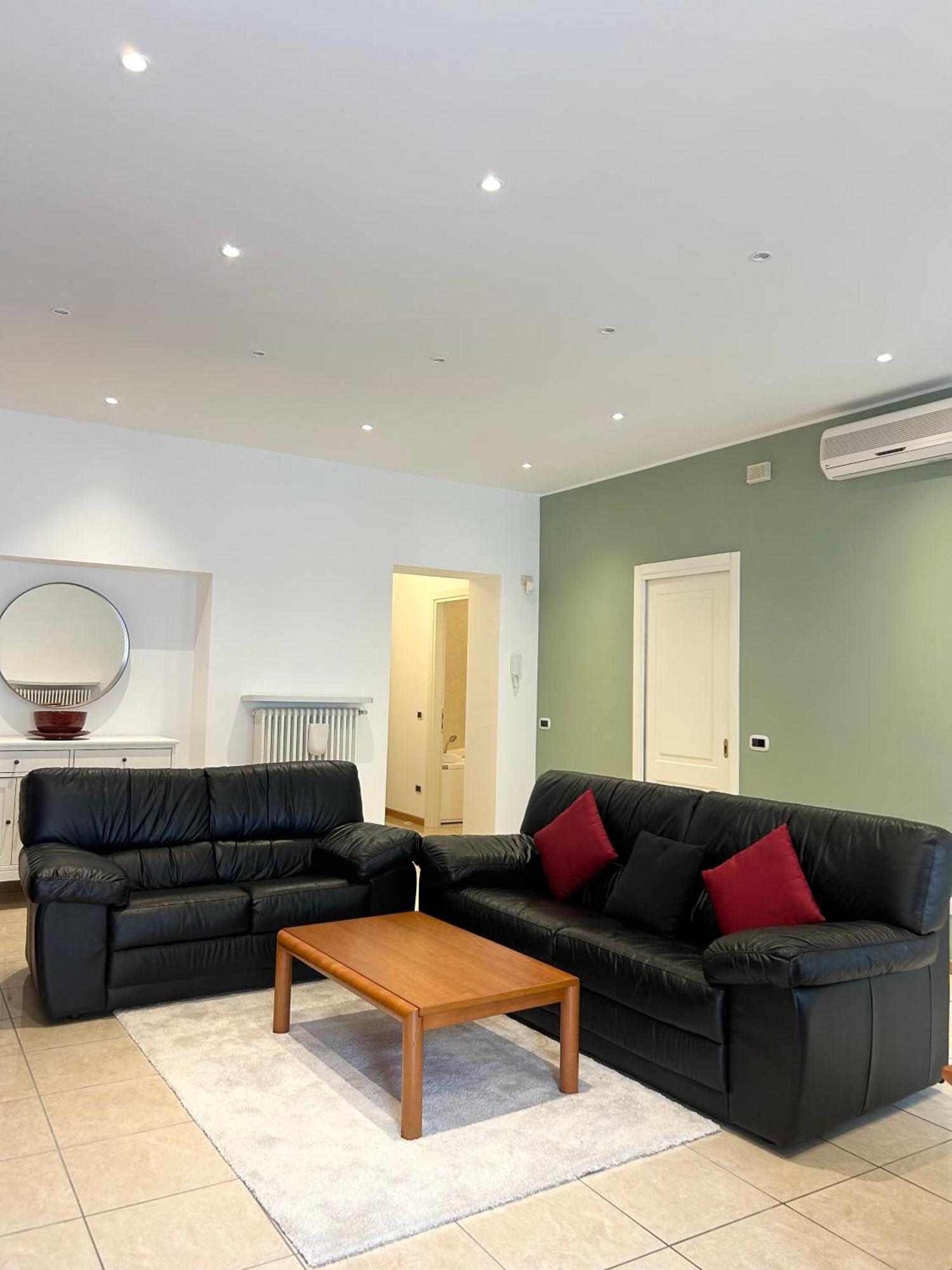 Porta Torre Como Apartment - By Relais Di Giada Dış mekan fotoğraf