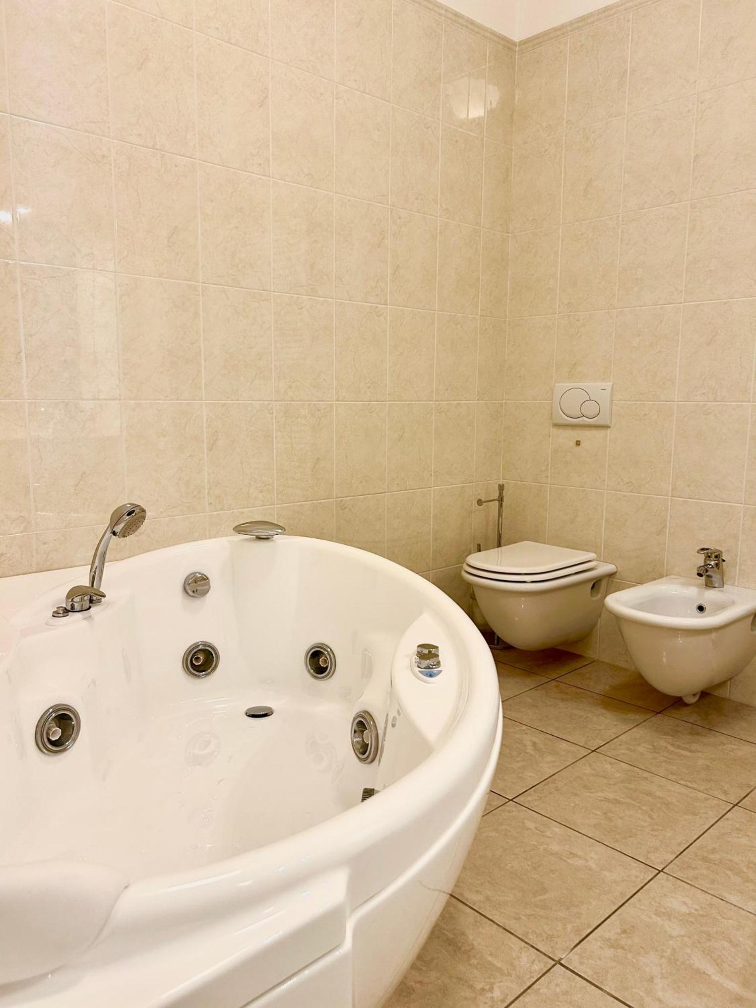 Porta Torre Como Apartment - By Relais Di Giada Dış mekan fotoğraf